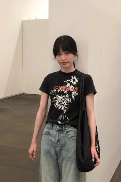 Korean Style Retro Floral Print Black Washed Slim Fit Cotton Short Sleeve T-Shirt for Women