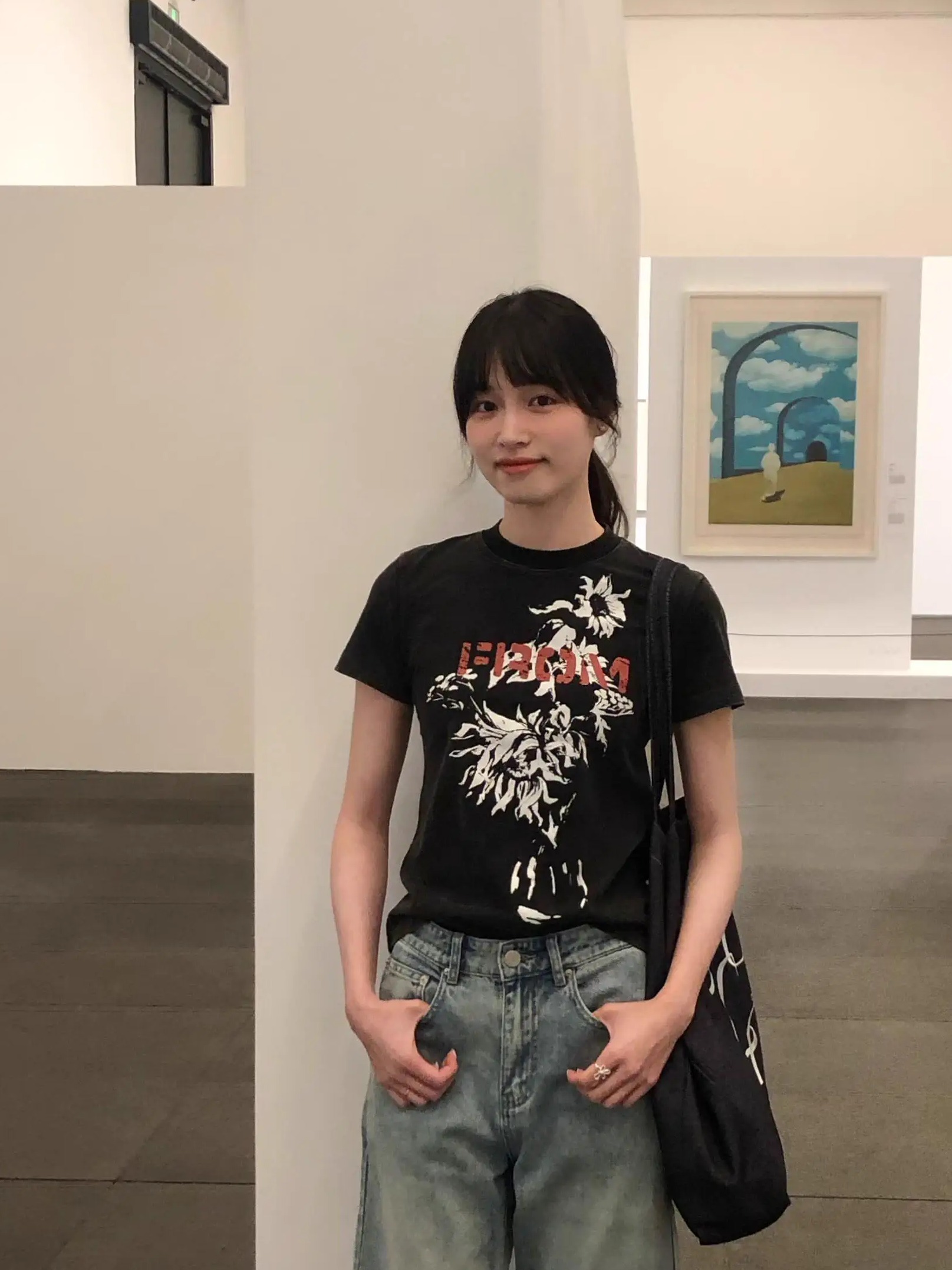 Korean Style Retro Floral Print Black Washed Slim Fit Cotton Short Sleeve T-Shirt for Women Korean Style Retro Floral Print Black Washed Slim Fit Cotton Short Sleeve T-Shirt for Women