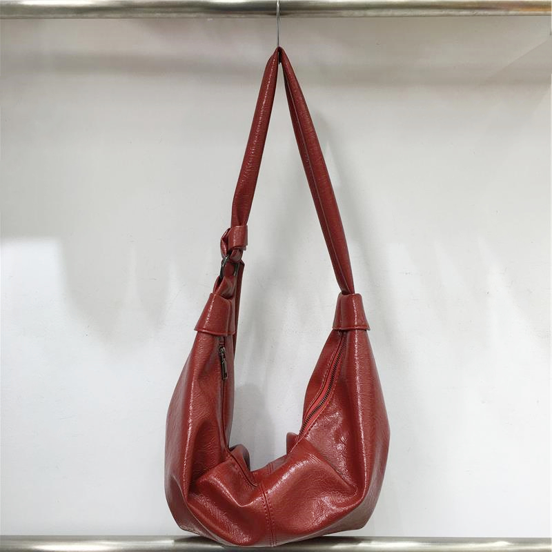 Korean-Style Retro Soft Leather Dumpling Bag - Large Capacity, Wrinkled Design, Casual Versatile Shoulder & Crossbody Bag Korean-Style Retro Soft Leather Dumpling Bag - Large Capacity, Wrinkled Design, Casual Versatile Shoulder & Crossbody Bag