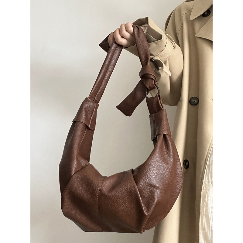 Korean-Style Retro Soft Leather Wrinkled Dumpling Bag, Casual Versatile Crossbody Shoulder Bag, Chic Croissant Horn Design Korean-Style Retro Soft Leather Wrinkled Dumpling Bag, Casual Versatile Crossbody Shoulder Bag, Chic Croissant Horn Design