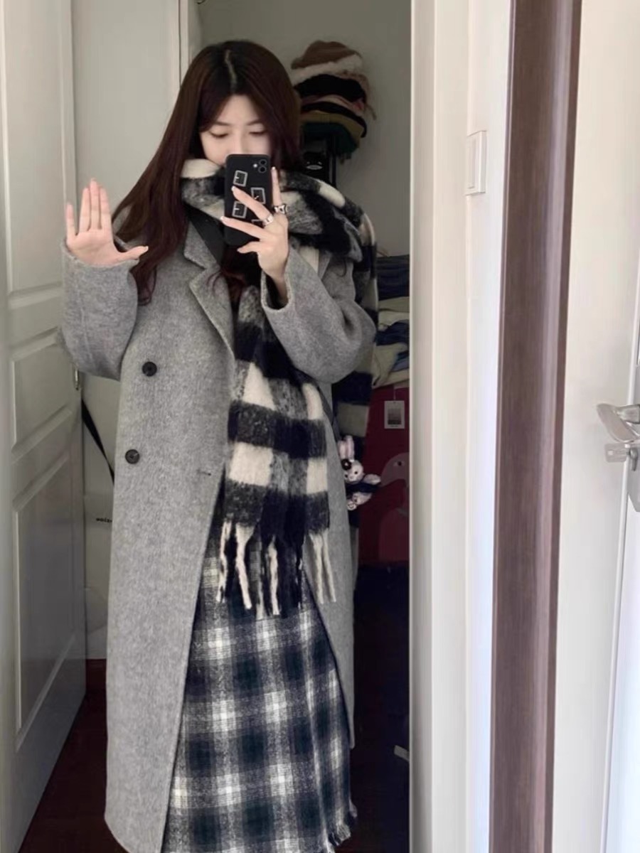 Korean-Style Reversible Cashmere Coat for Women, 2024 Winter Mid-Length Petite High-End Melton Wool Outerwear Korean-Style Reversible Cashmere Coat for Women, 2024 Winter Mid-Length Petite High-End Melton Wool Outerwear