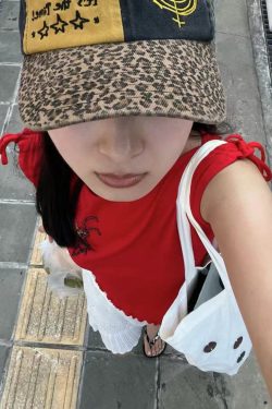 Korean Style Sequined Letter Canvas Tote Bag - Large Capacity Fashionable Shoulder Handbag for Everyday Commuting