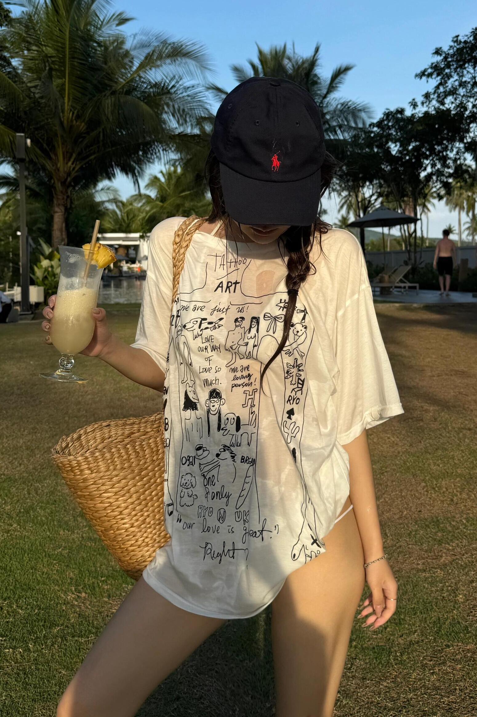 Korean Style Slightly Sheer Graffiti Print Sun Protection Loose Short Sleeve T-Shirt for Women - Casual Versatile Fashion Top