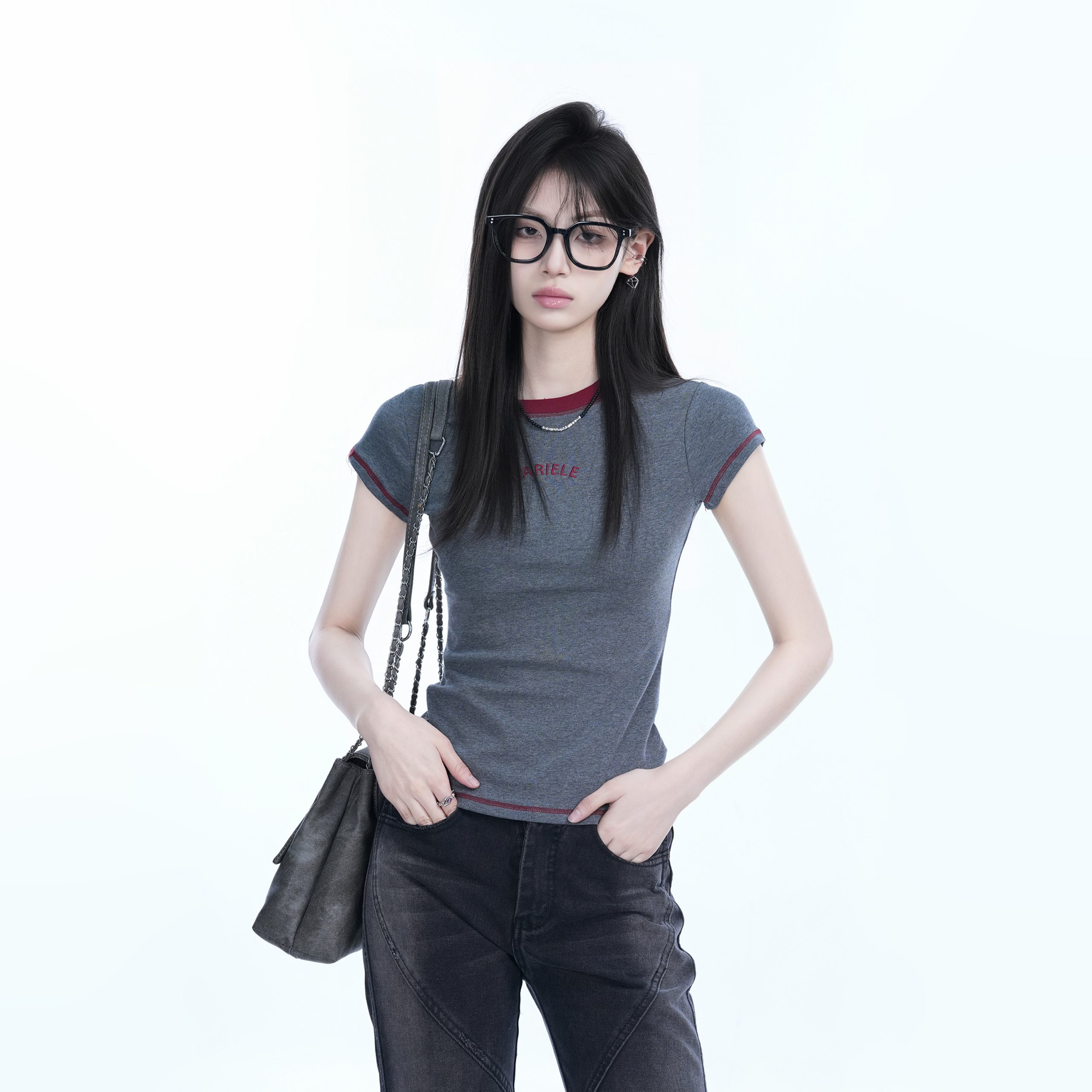 Korean Style Slim-Fit Short-Sleeve T-Shirt for Women - "Sit and Eat Until the Mountains Are Empty," Waist-Defining Design, Round Neck Korean Style Slim-Fit Short-Sleeve T-Shirt for Women - "Sit and Eat Until the Mountains Are Empty," Waist-Defining Design, Round Neck