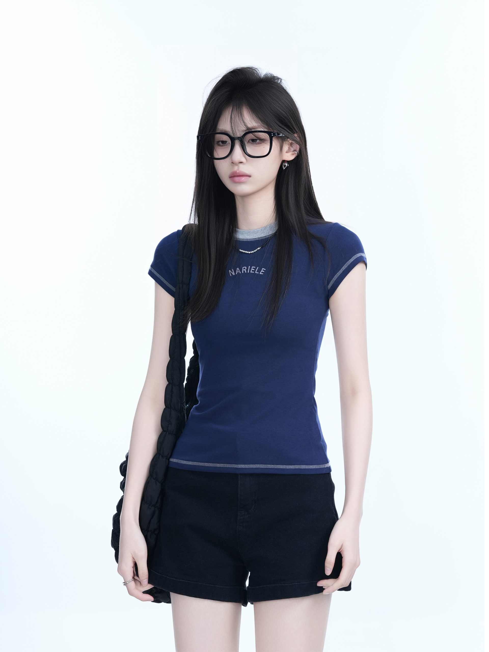 Korean Style Slim-Fit Short-Sleeve T-Shirt for Women - "Sit and Eat Until the Mountains Are Empty," Waist-Defining Design, Round Neck Korean Style Slim-Fit Short-Sleeve T-Shirt for Women - "Sit and Eat Until the Mountains Are Empty," Waist-Defining Design, Round Neck