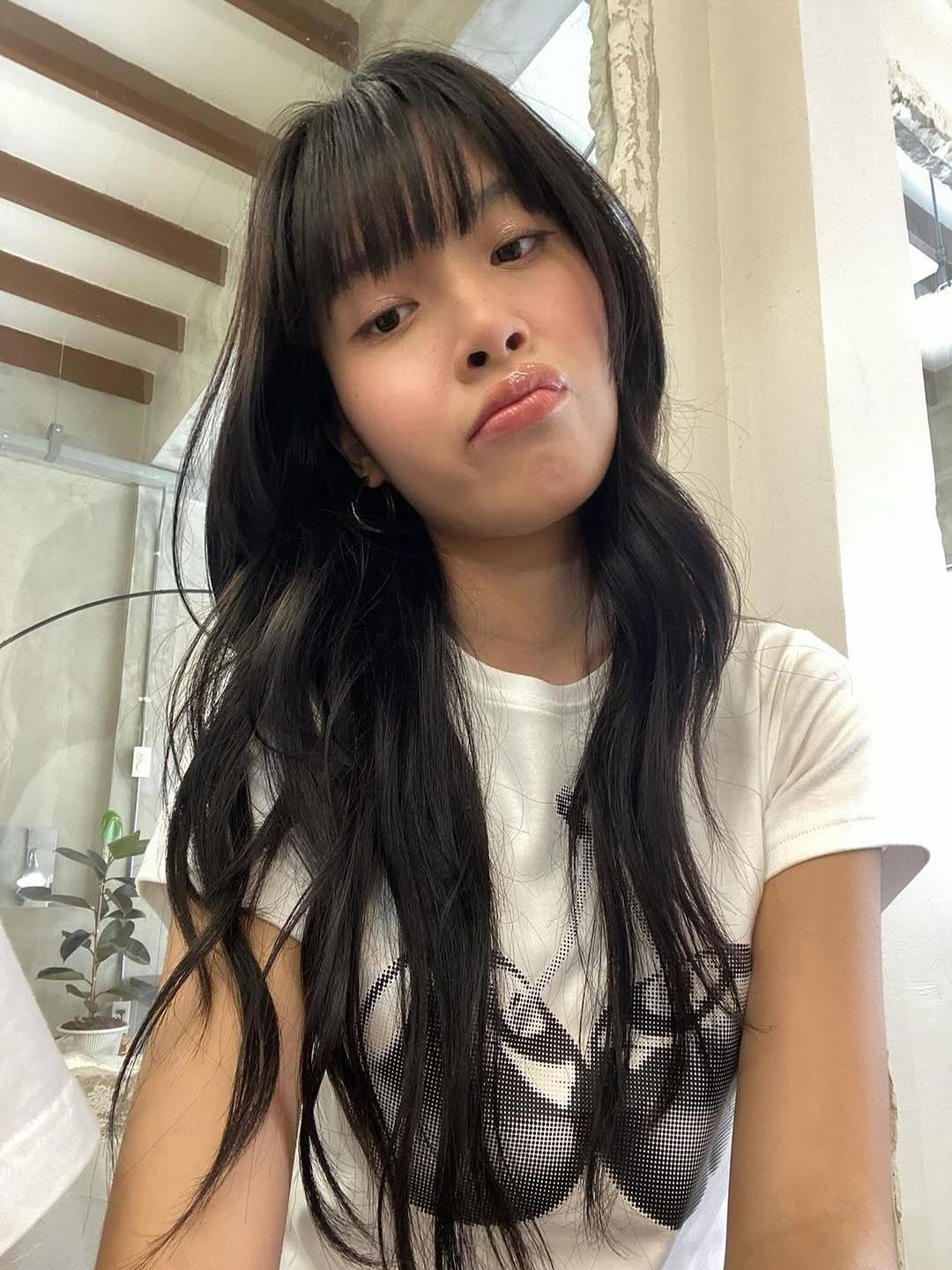 Korean Style Slim Fit Short Sleeve T-Shirt with Metal Cherry Print and High Stretch Cotton for Women Korean Style Slim Fit Short Sleeve T-Shirt with Metal Cherry Print and High Stretch Cotton for Women