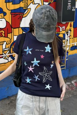 Korean Style Starfish Print Slim Fit Short Sleeve High-Stretch Cotton T-Shirt for Women - Age-Reducing Design