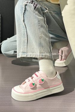 Korean Style Strawberry Heart Velcro Canvas Sneakers for Women - Breathable Sports Shoes for Students