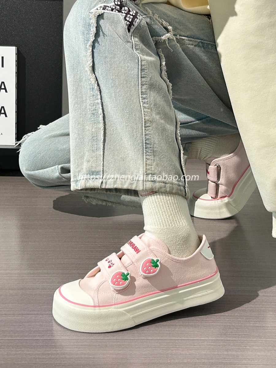 Korean Style Strawberry Heart Velcro Canvas Sneakers for Women - Breathable Sports Shoes for Students Korean Style Strawberry Heart Velcro Canvas Sneakers for Women - Breathable Sports Shoes for Students