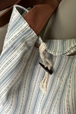 Korean-Style Striped Tote Bag for Women - Minimalist Large Capacity Color-Blocking Casual Canvas Commuter Bucket Bag