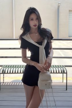 Korean Style Summer Three-Piece Set: Slim-Fit Short-Sleeve T-Shirt & Navy Blue Casual Shorts for Women