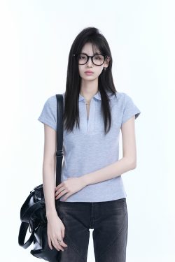 Korean-Style V-Neck Short Sleeve T-Shirt for Women - Slim Fit College Trendy Polo Top