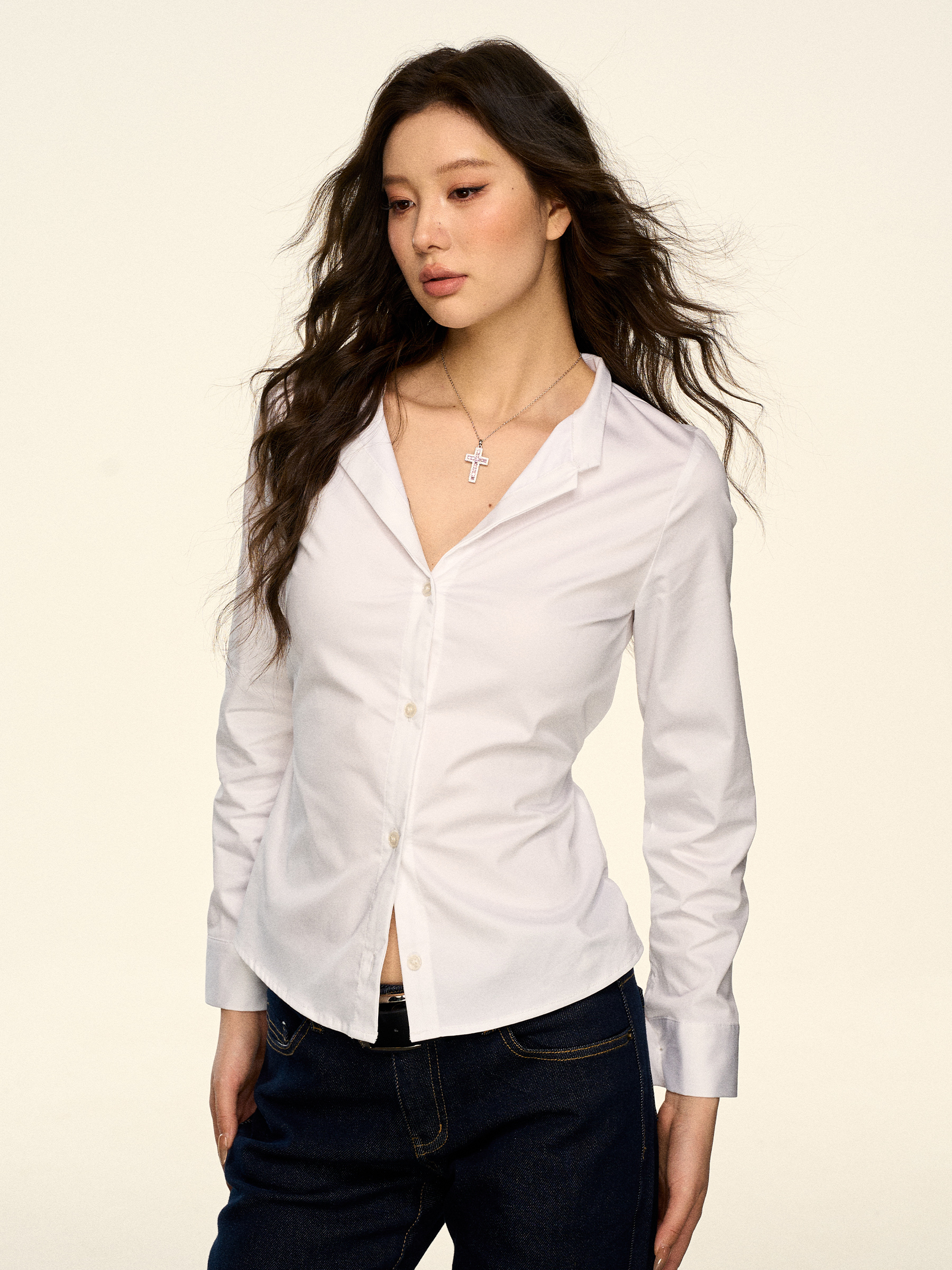 Korean-Style White V-Neck Long Sleeve Shirt for Women - Sexy Waist-Cinching Slim Fit Spring Autumn Top Korean-Style White V-Neck Long Sleeve Shirt for Women - Sexy Waist-Cinching Slim Fit Spring Autumn Top