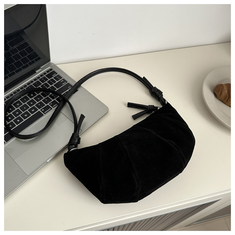 Korean Style Women's Horn-Shaped Suede Dumpling Bag - Trendy 2025 Versatile Shoulder & Crossbody Bag Korean Style Women's Horn-Shaped Suede Dumpling Bag - Trendy 2025 Versatile Shoulder & Crossbody Bag
