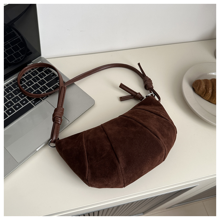 Korean Style Women's Horn-Shaped Suede Dumpling Bag - Trendy 2025 Versatile Shoulder & Crossbody Bag Korean Style Women's Horn-Shaped Suede Dumpling Bag - Trendy 2025 Versatile Shoulder & Crossbody Bag