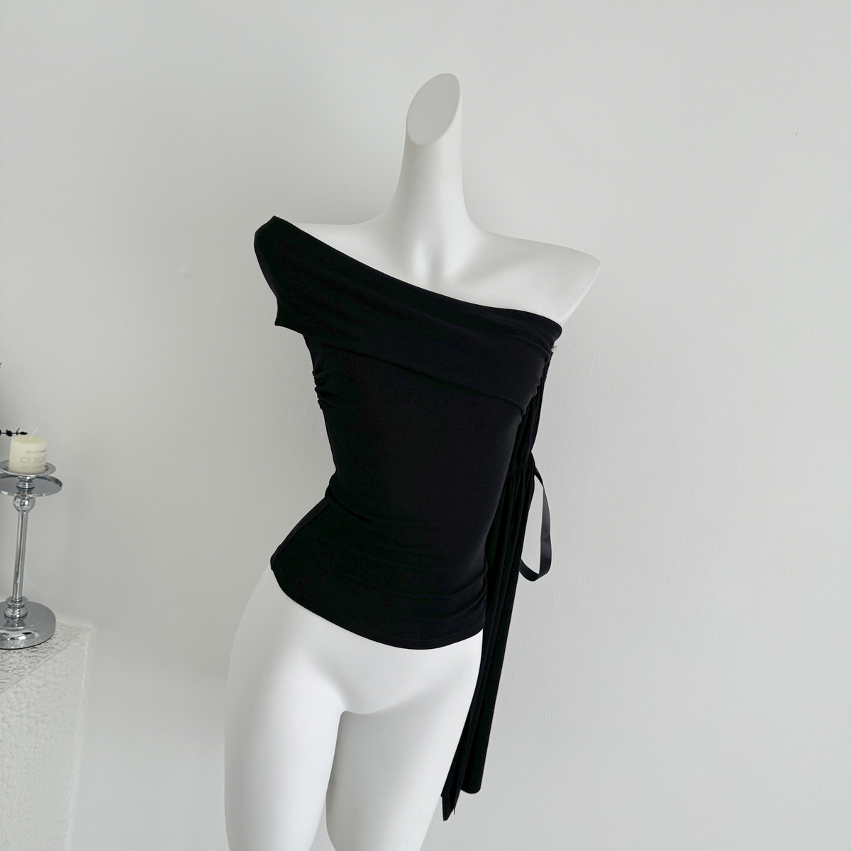 Korean Style Women's One-Shoulder Ruffle Lace Short Sleeve T-shirt - Summer Holiday White Top for Instagram Ready Looks Korean Style Women's One-Shoulder Ruffle Lace Short Sleeve T-shirt - Summer Holiday White Top for Instagram Ready Looks