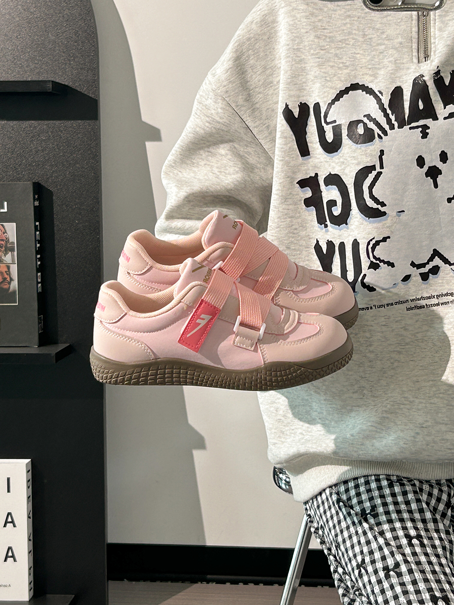 Korean Style Women's Versatile Breathable White Velcro Sneakers - Niche Design for Spring and Summer Korean Style Women's Versatile Breathable White Velcro Sneakers - Niche Design for Spring and Summer