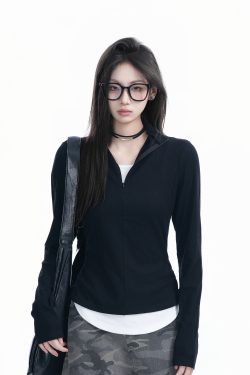Korean Style Zipper Knitted Long Sleeve T-Shirt - Slim Fit Fake Two-Piece Design with Flattering Base for Spring Fashion