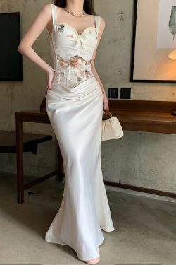 Lace Camisole and Fishbone Long Skirt Set for Women - Spring 2025 Sexy Fashion, Chic Look, Perfect for 90s and Y2K Styles