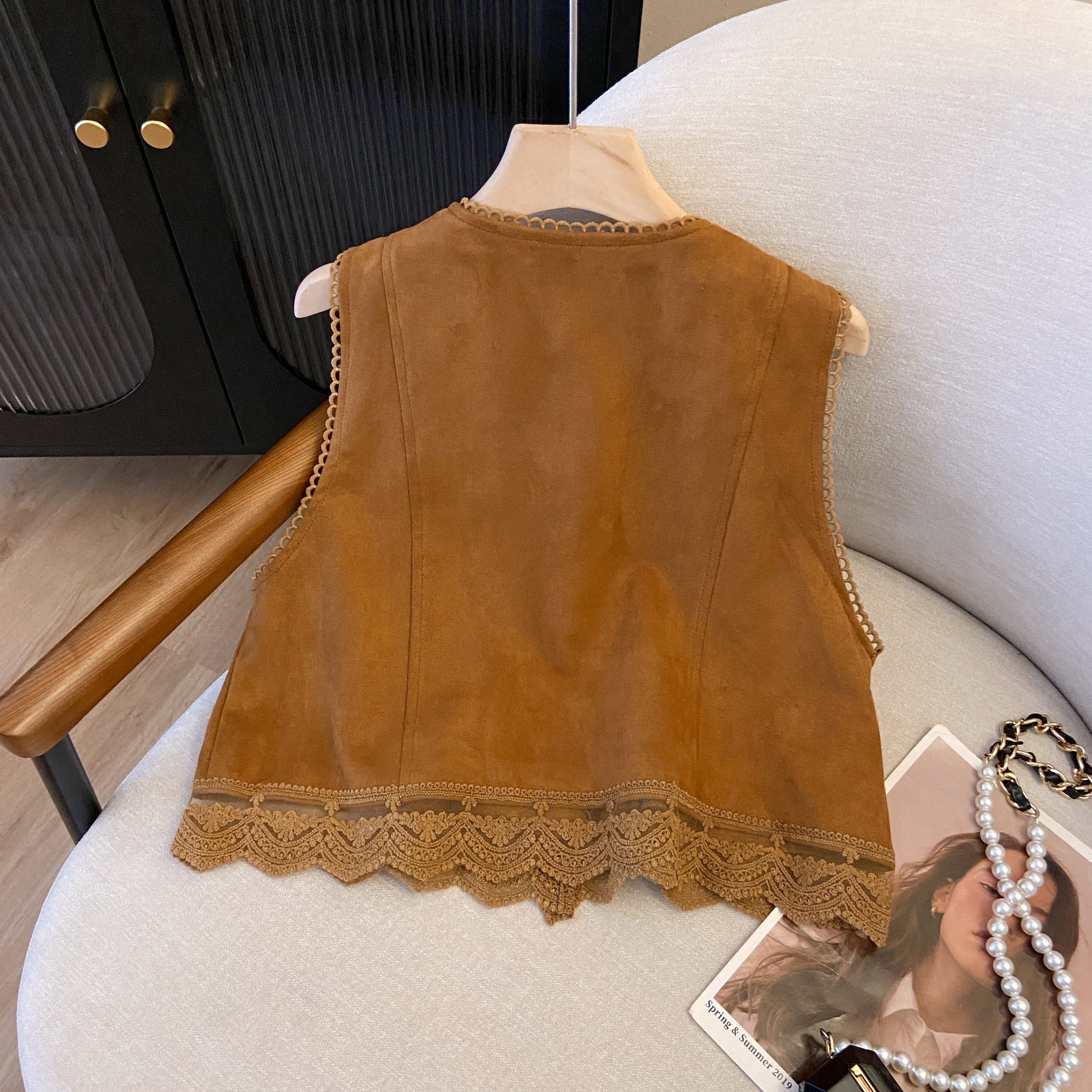 Lace Embroidered Patchwork Suede Vest for Women - Boho Short Cardigan for Travel Outfits, Ideal for 90s and Y2K Styles Lace Embroidered Patchwork Suede Vest for Women - Boho Short Cardigan for Travel Outfits, Ideal for 90s and Y2K Styles