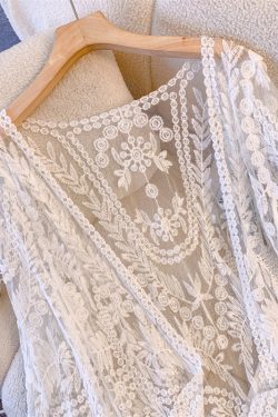 Lace Shawl Cardigan for Women - Lightweight Summer Outerwear, Hollow-Out Design for Skirts and Qipaos, Stylish Sun Protection