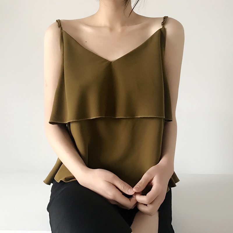 Lace-Trimmed Sleeveless Camisole Top - Versatile Summer V-Neck Blouse for Beach Vacation - Loose Fit, Trendy Style Lace-Trimmed Sleeveless Camisole Top - Versatile Summer V-Neck Blouse for Beach Vacation - Loose Fit, Trendy Style