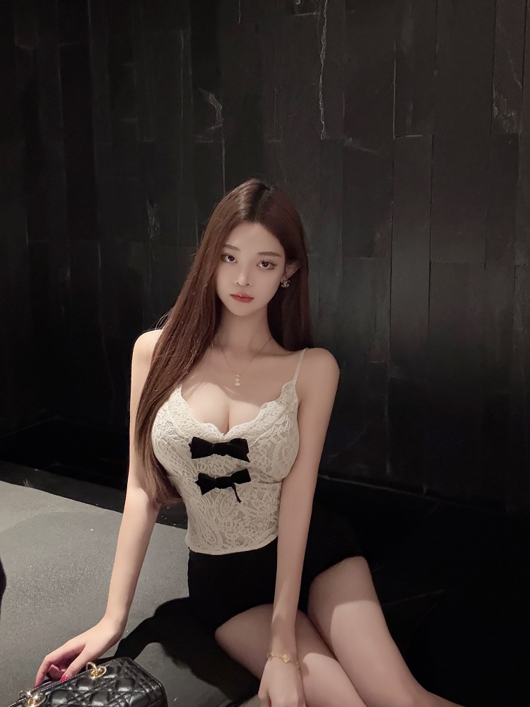 Lace Vest Camisole Top - Slim Fit, Built-In Chest Pad, Pure Desire Style, Perfect for 90s and Y2K Fashion Lace Vest Camisole Top - Slim Fit, Built-In Chest Pad, Pure Desire Style, Perfect for 90s and Y2K Fashion