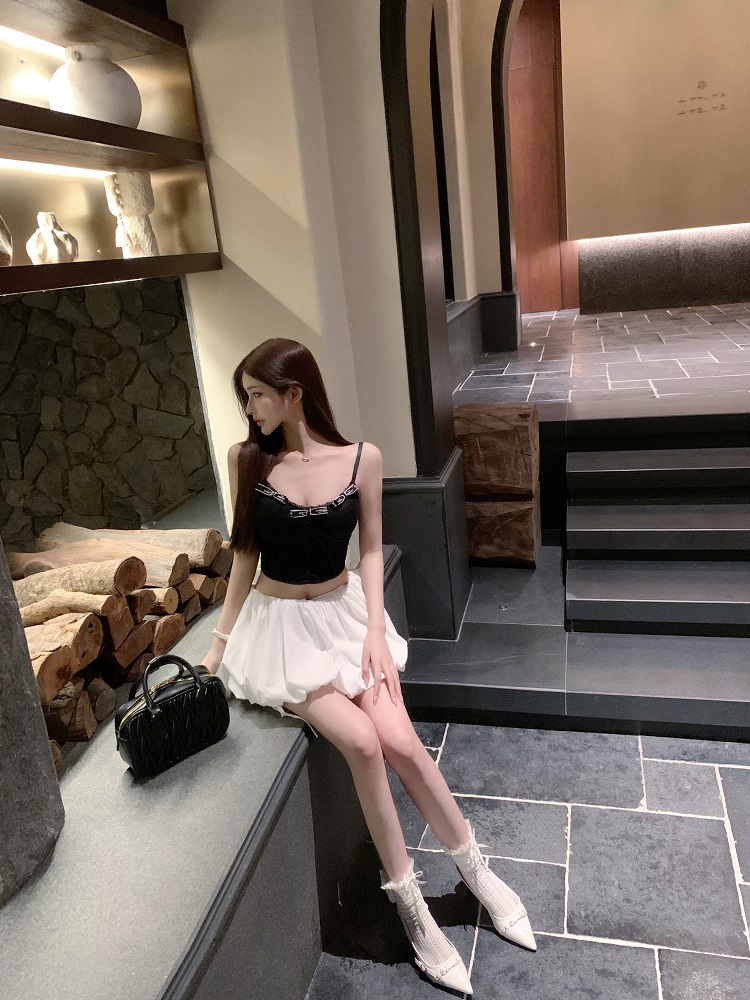 Lace Vest Camisole Top - Slim Fit with Built-In Chest Pad, Pure Desire Style, Perfect for Y2K and 90s Fashion Trends Lace Vest Camisole Top - Slim Fit with Built-In Chest Pad, Pure Desire Style, Perfect for Y2K and 90s Fashion Trends