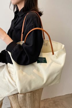 Large Capacity Canvas Tote Bag for Women - Minimalist Single-Shoulder Commuter Bag, Retro Style for College Students