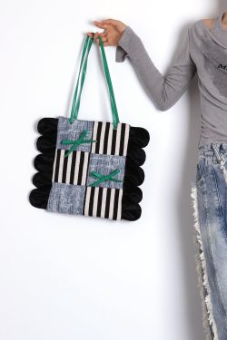 Large Capacity Color-Block Floral Shoulder Bag with Bow - 2024 Autumn/Winter Trendy Tote for Chic Style