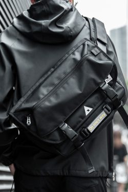 Large-Capacity Multifunctional Crossbody Bag - Trendy Chest Bag for Men, Ideal for Work, Motorcycle, and Everyday Use