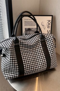 Large Capacity Rolling Travel Bag for Women - Portable Maternity Storage, Sports Fitness, & Versatile Luggage Solution