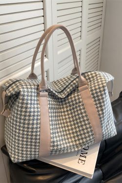 Large Capacity Rolling Travel Bag for Women - Portable Maternity Storage, Sports Fitness, & Versatile Luggage Solution