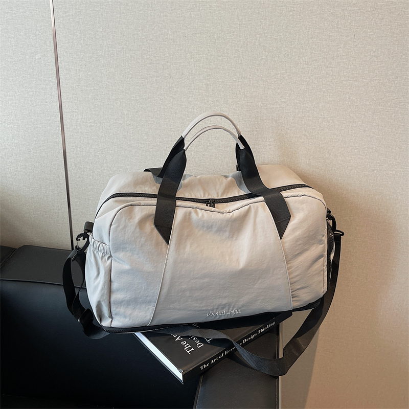 Large Capacity Travel Bag for Women - Stylish Lightweight Handbag, Maternity Tote, Sports Fitness & Versatile Luggage Bag Large Capacity Travel Bag for Women - Stylish Lightweight Handbag, Maternity Tote, Sports Fitness & Versatile Luggage Bag