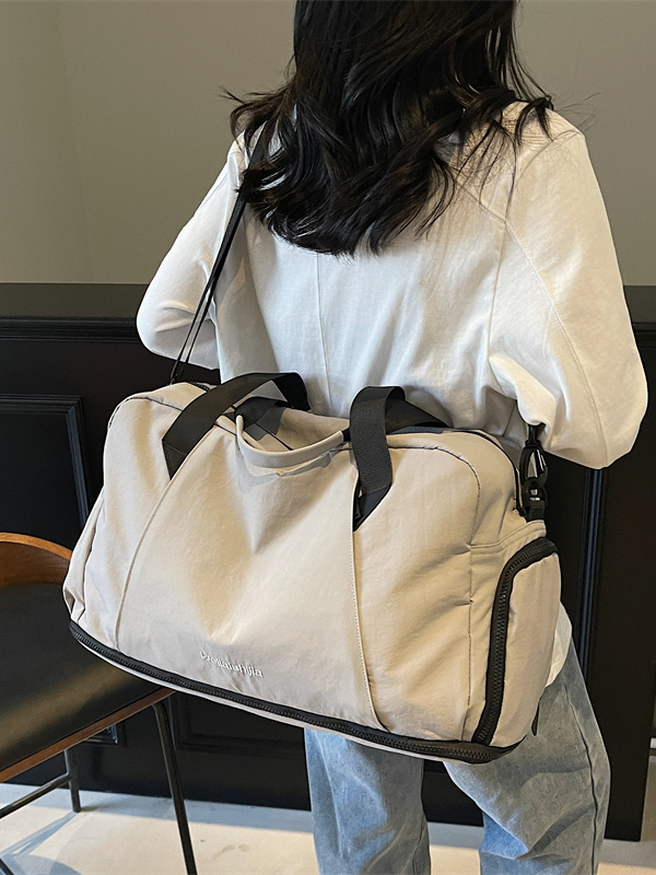 Large Capacity Travel Bag for Women - Stylish Lightweight Handbag, Maternity Tote, Sports Fitness & Versatile Luggage Bag Large Capacity Travel Bag for Women - Stylish Lightweight Handbag, Maternity Tote, Sports Fitness & Versatile Luggage Bag