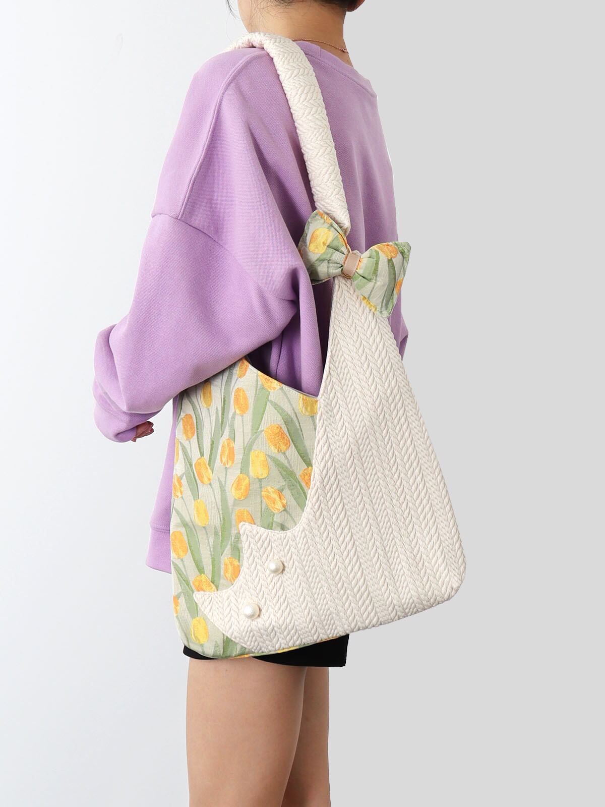 Large Capacity Tulip Cat Tote Bag - Cute Niche Design for Spring, Stylish Shoulder Crossbody Bag Large Capacity Tulip Cat Tote Bag - Cute Niche Design for Spring, Stylish Shoulder Crossbody Bag