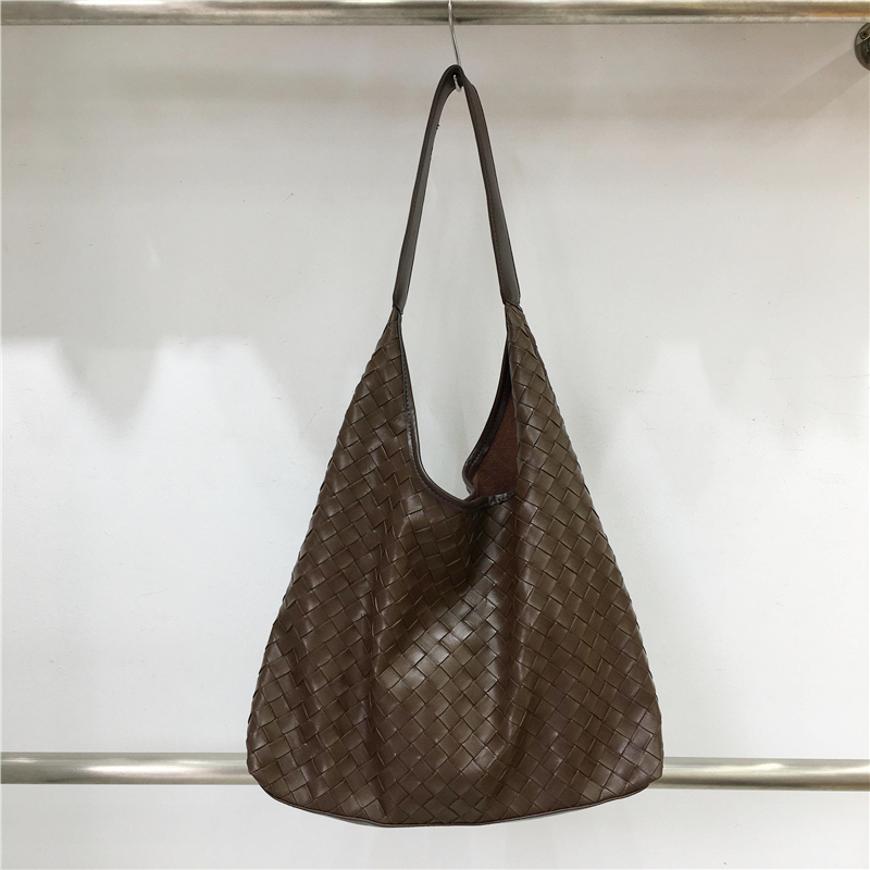 Large Capacity Women's Canvas Woven Underarm Tote Bag - Casual Versatile Style for 2024, Perfect for Daily Use Large Capacity Women's Canvas Woven Underarm Tote Bag - Casual Versatile Style for 2024, Perfect for Daily Use