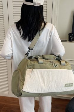 Large Capacity Women's Carry-On Travel Bag - Lightweight Handbag for Short-Distance Trips, Sports, and Luggage Organization