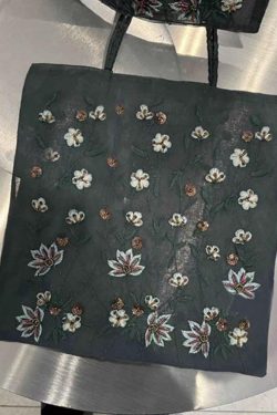 Large Capacity Women's Commuter Tote Bag - 2025 New Embroidered Floral Daisy Mesh Design