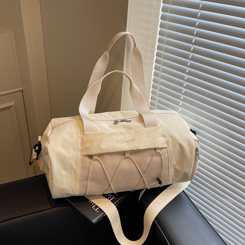 Large Capacity Women's Travel Bag - Handheld Fitness Bag with Dry Wet Separation for Sports, Yoga, Swimming, Lightweight Luggage Large Capacity Women's Travel Bag - Handheld Fitness Bag with Dry Wet Separation for Sports, Yoga, Swimming, Lightweight Luggage