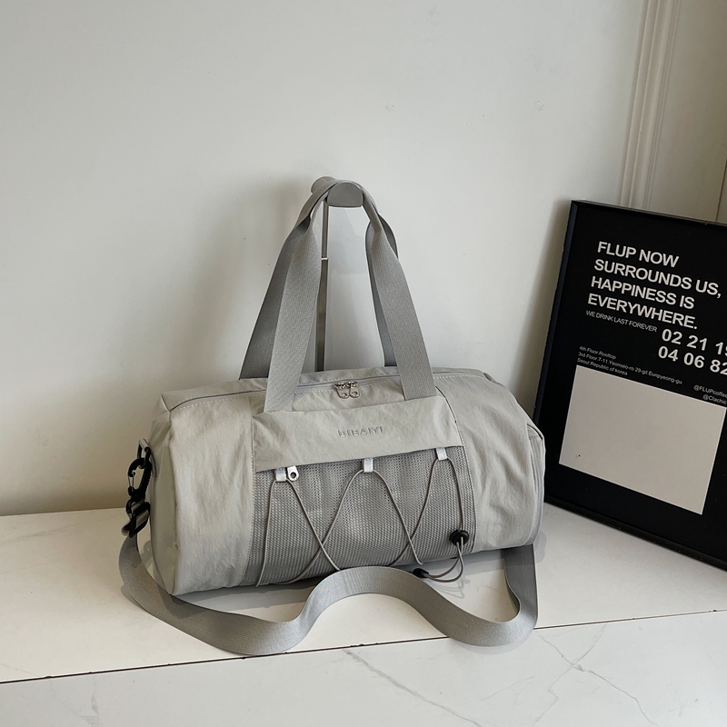 Large Capacity Women's Travel Bag - Handheld Fitness Bag with Dry Wet Separation for Sports, Yoga, Swimming, Lightweight Luggage Large Capacity Women's Travel Bag - Handheld Fitness Bag with Dry Wet Separation for Sports, Yoga, Swimming, Lightweight Luggage