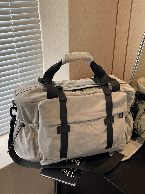 Large Capacity Women's Travel Bag - Stylish Hand-Held Sports Fitness Shoulder Luggage & Maternity Storage Bag Large Capacity Women's Travel Bag - Stylish Hand-Held Sports Fitness Shoulder Luggage & Maternity Storage Bag