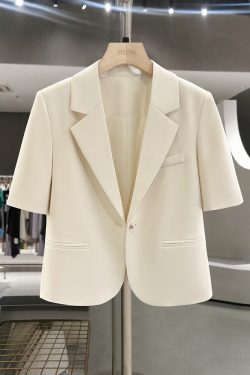 Light Beige Korean-Style Thin Blazer for Women, Elegant French Design, Petite Fit, Summer 2025 Collection