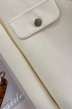 Light Beige Semi-Mature Fragrant Wind Coat for Women - New Spring 2025 Draped Short Top for Autumn, Chic Casual Style