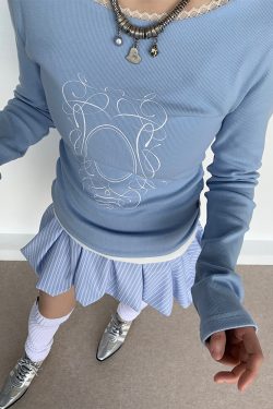 Light Blue Lace Trim Ballet-Style Round Neck Long Sleeve Women's T-Shirt - Vintage-Inspired, Y2K Fashion Top