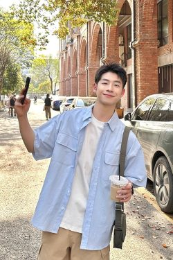 Light Blue Multi-Pocket Short Sleeve Shirt for Men and Women - Casual Loose Summer Workwear Top