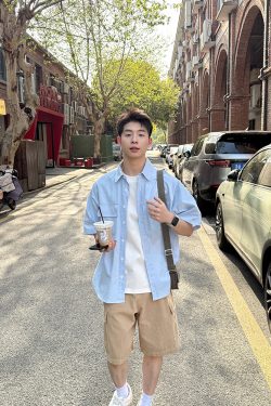 Light Blue Multi-Pocket Short Sleeve Shirt for Men and Women - Casual Loose Summer Workwear Top