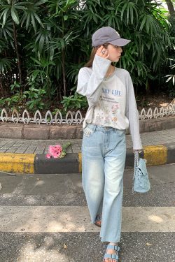 Light Blue Retro Distressed Straight Leg Jeans for Women - Vintage Summer Loose High Waist Daisy Print Pants