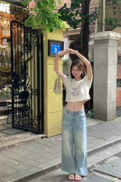 Light Blue Retro Distressed Straight Leg Jeans for Women - Vintage Summer Loose High Waist Daisy Print Pants