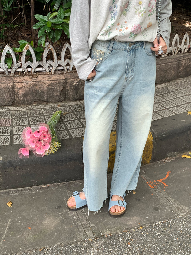 Light Blue Retro Distressed Straight Leg Jeans for Women - Vintage Summer Loose High Waist Daisy Print Pants Light Blue Retro Distressed Straight Leg Jeans for Women - Vintage Summer Loose High Waist Daisy Print Pants